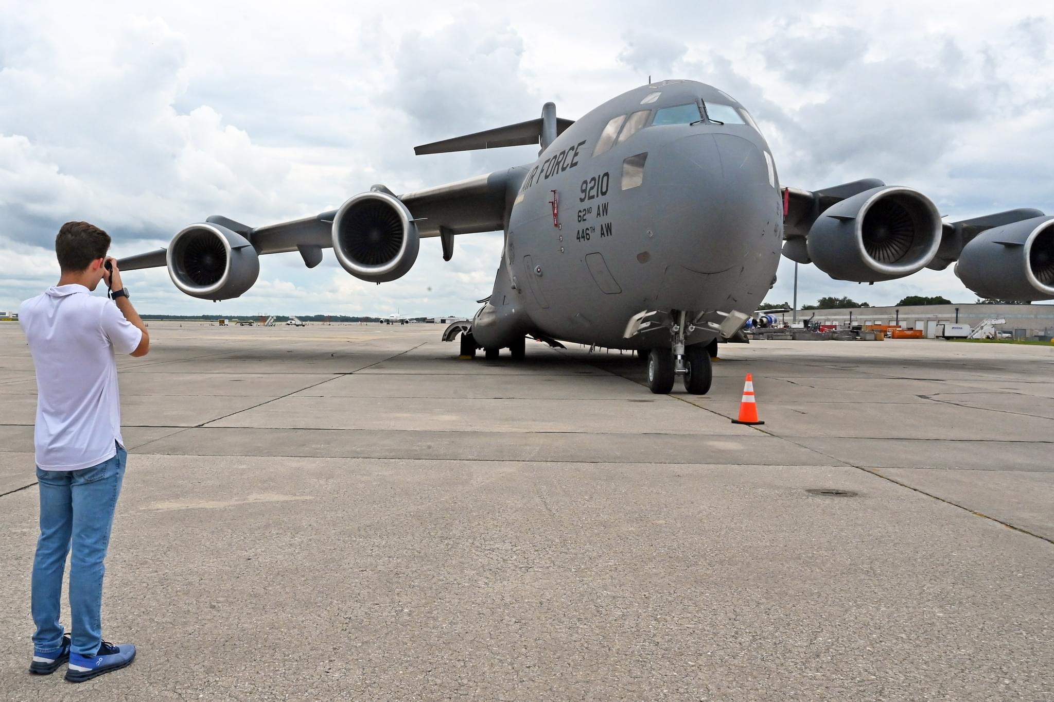 Sebastian with airside access photographing a C-17 Globemaster